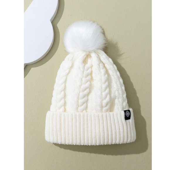Rouge! Accessories - White Knit Beanie Hat Faux Fur Pom Pom